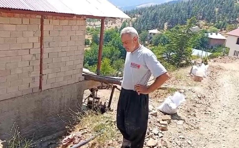 Kozan’da 4 Yıllık Boru Çilesi! “Gelin Bizi Bu Çileden Kurtarın”