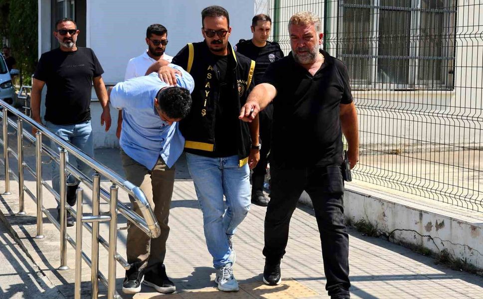 Adana’da 40 Milyon Liralık Borç Cinayeti! Baba-Oğul Öldürüldü, Şüpheli Tutuklandı