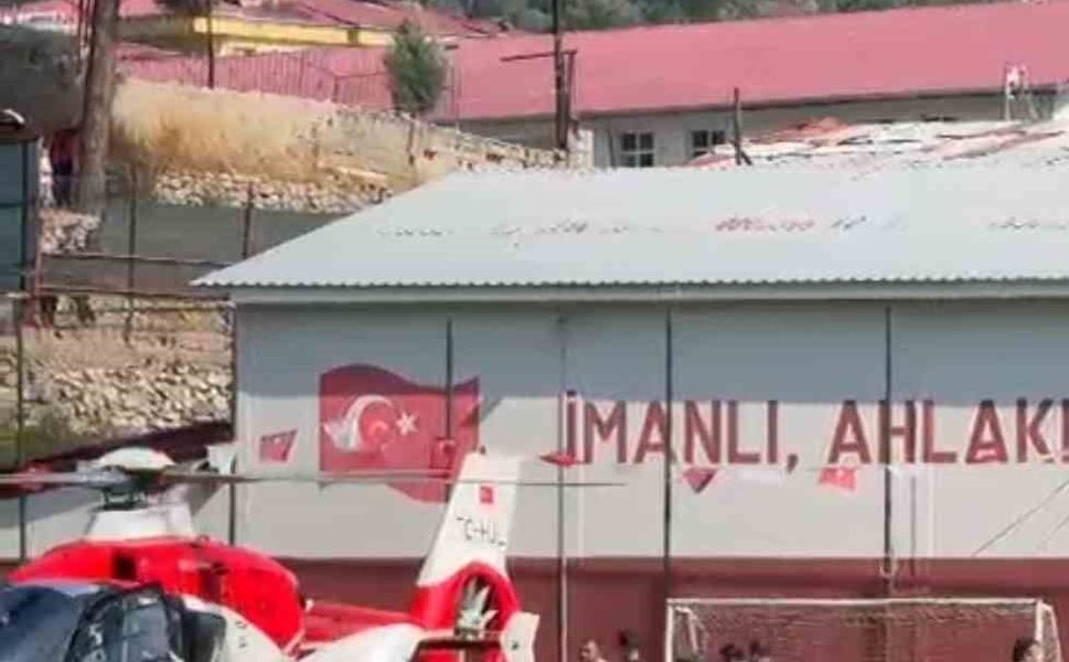 Feke’de Zamanla Yarış! Kalp Krizi Geçiren Vatandaş Helikopter Ambulansla Kurtarıldı