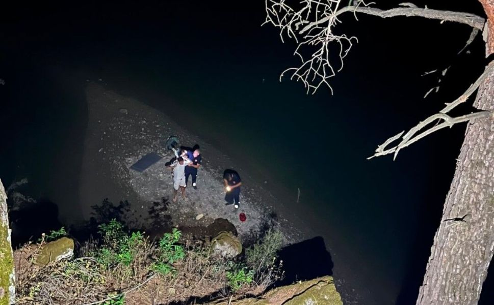 Kozan’da Göksu Çayı’nda Korku Dolu Anlar! 2 Vatandaş Kurtarıldı