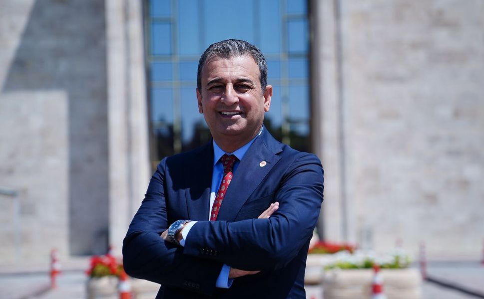 Burhanettin Bulut "İletişim Başkanlığı'nda Günde 587 Asgari Ücretlinin Maaşı Gidiyor"
