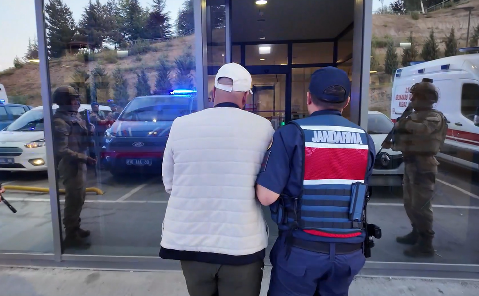 Adana Dahil 30 İlde DEAŞ Operasyonu: 104 Şüpheli Yakalandı