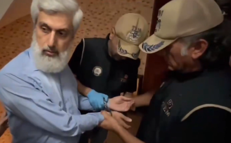 Furkan Vakfı Kurucu Başkanı Alparslan Kuytul İşte Böyle Gözaltına Alındı