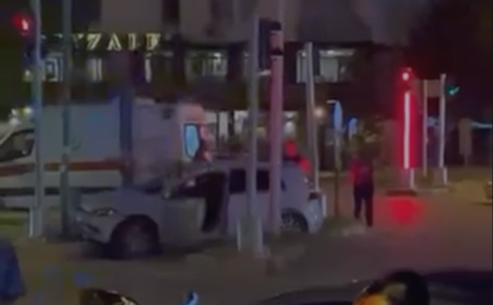 Turgut Özal Bulvarı’nda Gece Kazası: 1 Kişi Yaralandı