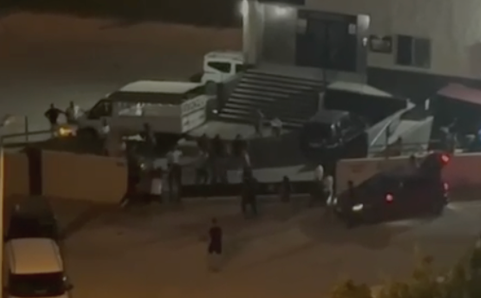 Sarıçam’da Silahlı Sopalı Kavga! Polis ve Sağlık Ekipleri Sevk Edildi