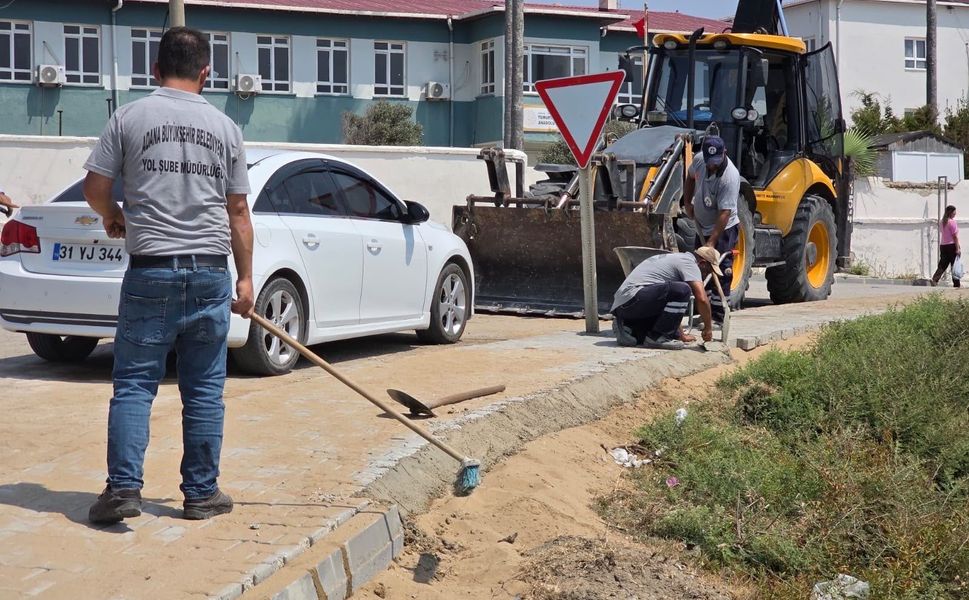 Başkan Altıok Çalışmaları Yerinde İnceledi: Yumurtalık'ta Altyapı ve Ulaşım Seferberliği