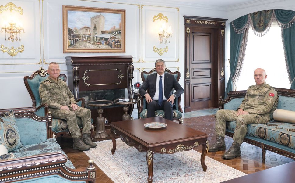 2’nci Ordu Komutanlığına Atanan Yaralı, Vali Yavuz’u Ziyaret Etti