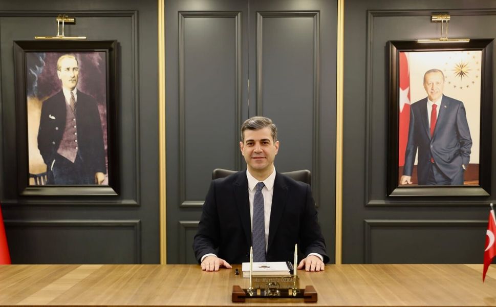 AK Parti Adana İl Başkanı Mustafa Özkan’dan 30 Ağustos Mesajı: “Zafer Nişanesidir”