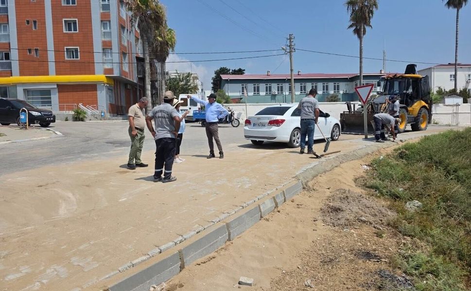 Yumurtalık’ta Yollar, Kaldırımlar ve Merdivenler Yenileniyor