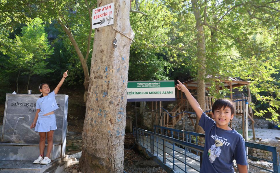 Adana’da Mesire Alanında Tepki Çeken Görüntü! Tabela Bile Yetmedi