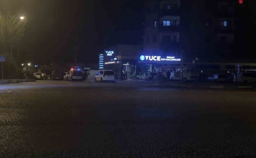 Adana’da Önce Kurşunladılar, Bu Kez Molotofkokteyli Attılar!