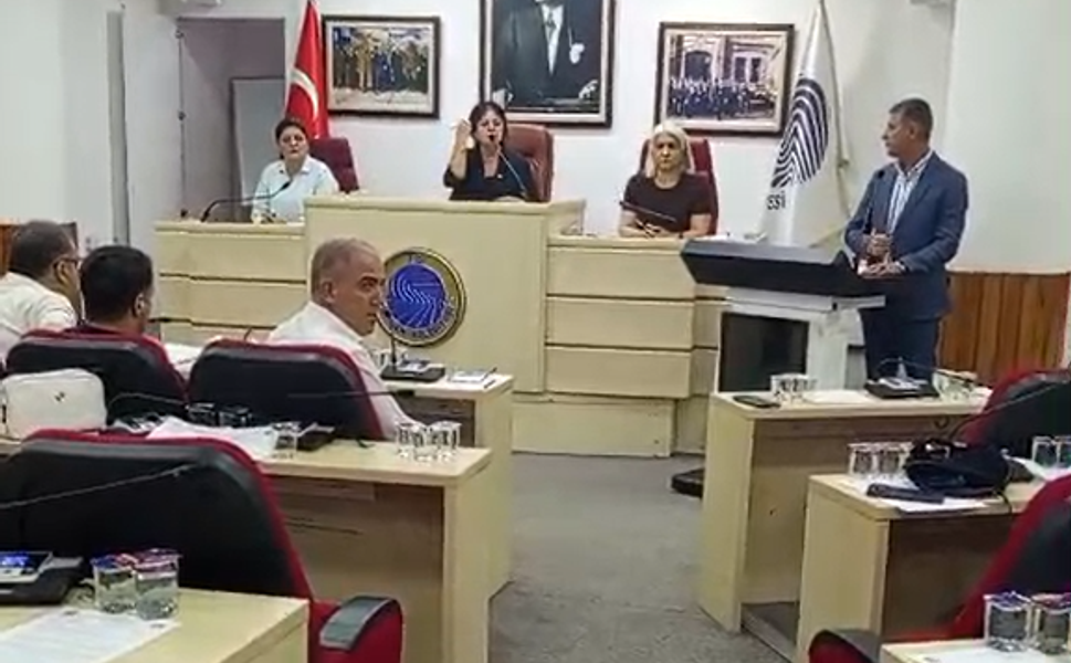 Seyhan Belediyesi İşçi Konutları Yine Meclisi Karıştırdı