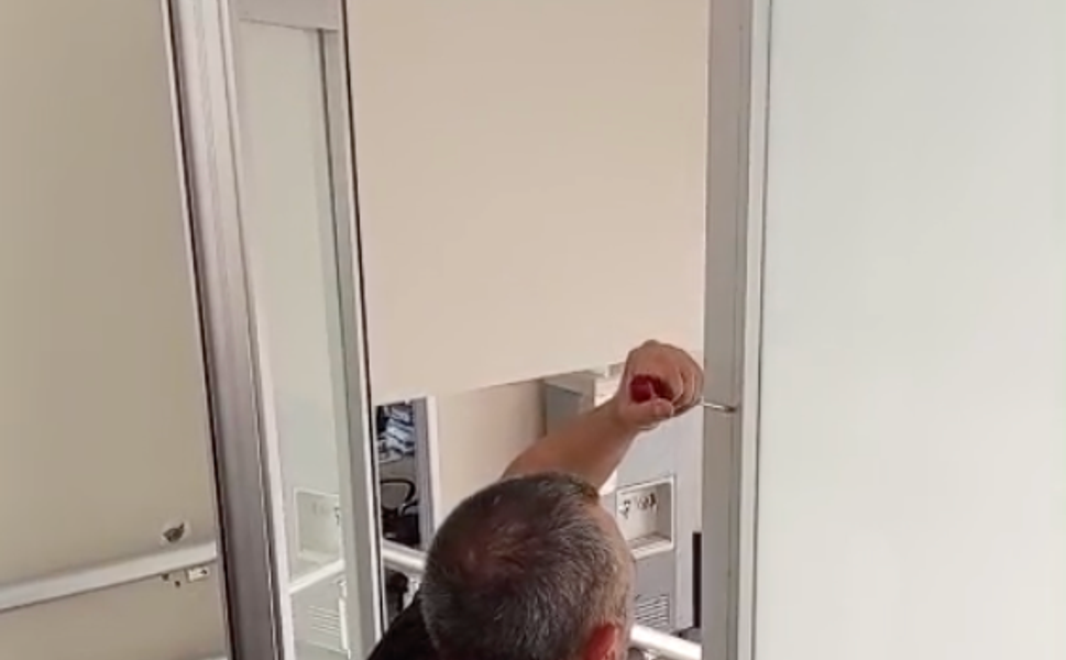 Özünal’dan İlk Talimat: “Geldiğimde Bu Kapıyı Görmeyeyim!”
