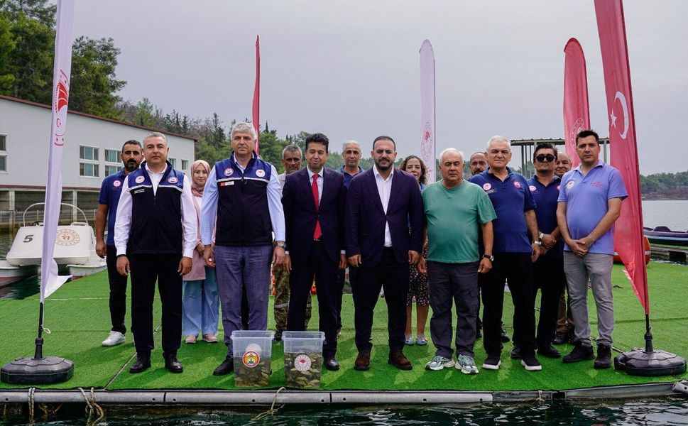 Adana’da Herkese 1 Balık Düşecek! 2 Milyon 283 Bin Yavru Sazan Suya Bırakılıyor