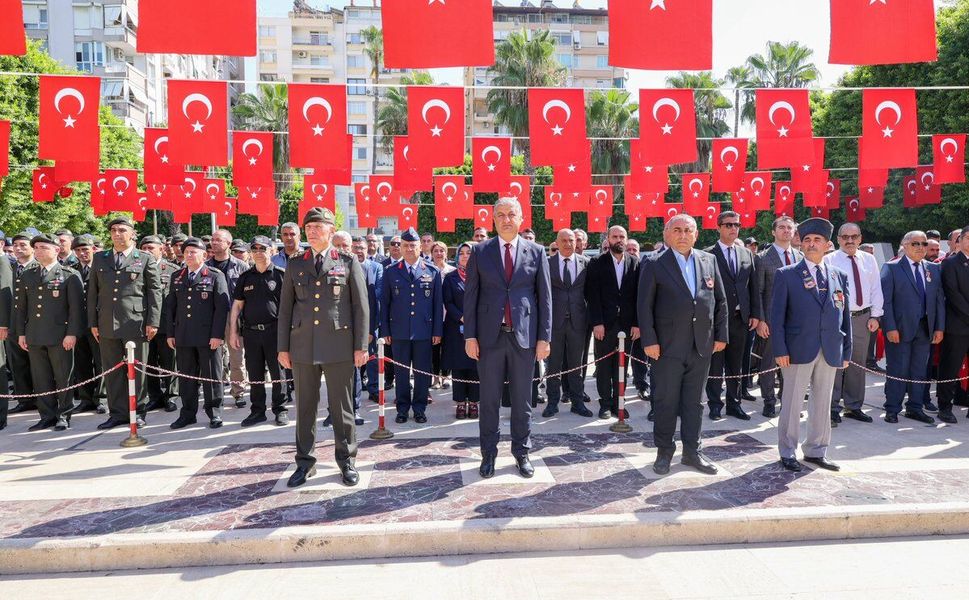Adana’da Gaziler Günü İçin Anlamlı Tören! Vali Mustafa Yavuz’dan Duygu Dolu Mesaj