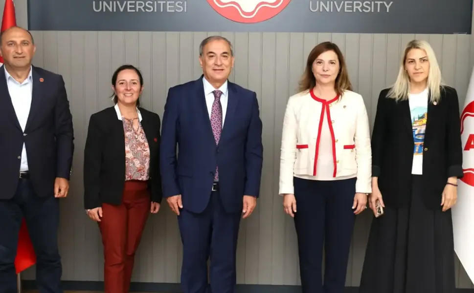 Ayşe Sibel Ersoy’dan Rektör Sözen’e Ziyaret! Üniversitenin Projeleri Konuşuldu