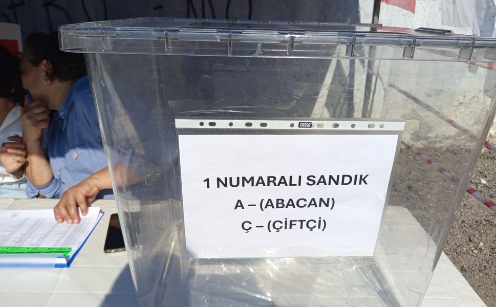 Yeni Parti Sarıçam’da 1.700 Üye Sandık Başında! Sercan Polat Ve Hasan Hüseyin Oğuz Yarışıyor