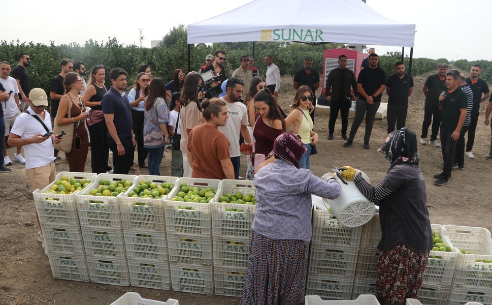 Sunar Yatırım’ın Çiftliğinde Festival Ziyaretçilerine Hasat Deneyimi