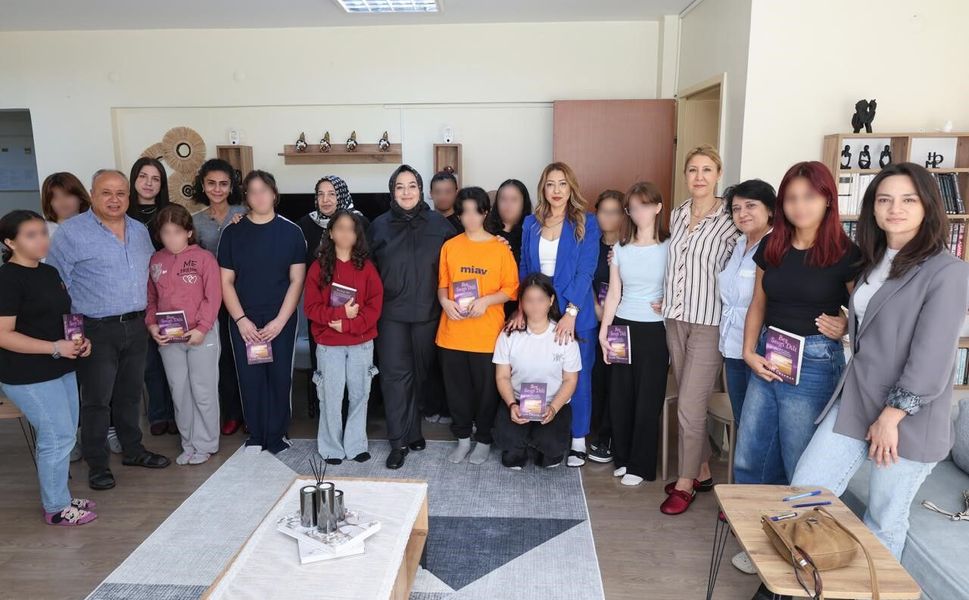 Adana’da Kadın Sanayicilerden Kız Çocuklarına Destek