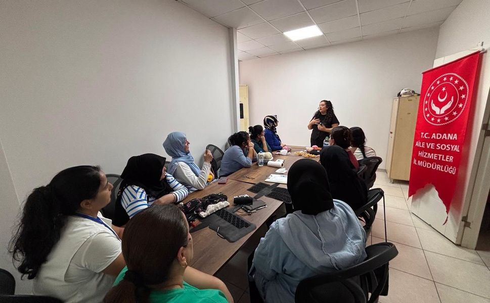Adana’da Aile Destek Merkezi'nde Evlilik ve Aile Hayatı Eğitimi
