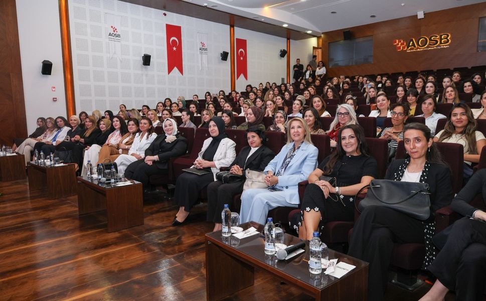 Adana AOSB’de Kadın Liderliği ve Kişisel Marka Yönetimi Konuşuldu