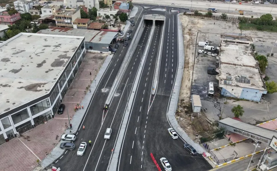 Adana’da Ulaşımı Rahatlatacak Proje:  Otogar Alt Geçidi ve Kavşağı Hizmete Açıldı