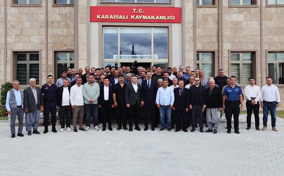 Karaisalı’nın İhtiyaçları İçin Ortak Akıl! Başkan Şimşek Muhtarlarla Buluştu