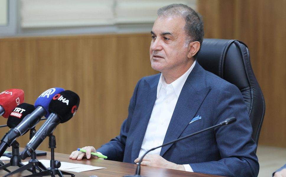 Ömer Çelik Deprem Bölgesinden Açıkladı: “Hiçbir Vatandaşımız Yalnız Değildir”