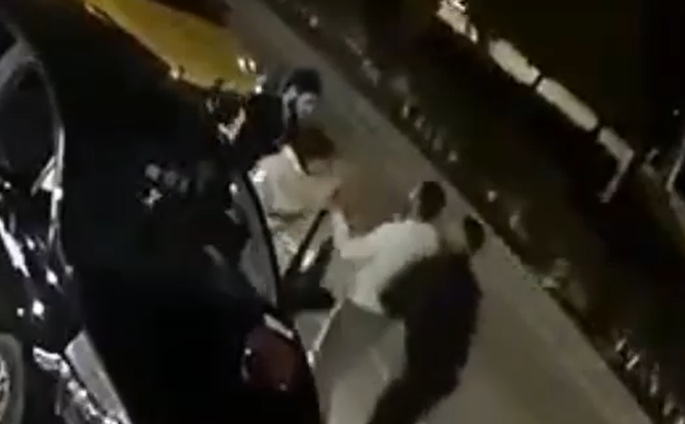 Adana’da Trafikte Dehşet Anları: Otomobilin Önünü Kesen 4 Şüpheli 3 Kişiyi Yaraladı!