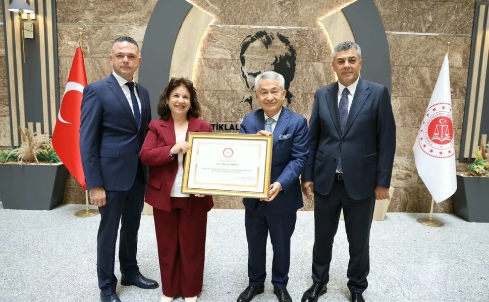 Mehmet Şahbaz Mazbatasını Aldı: ATO'da Yeni Dönem Başladı!
